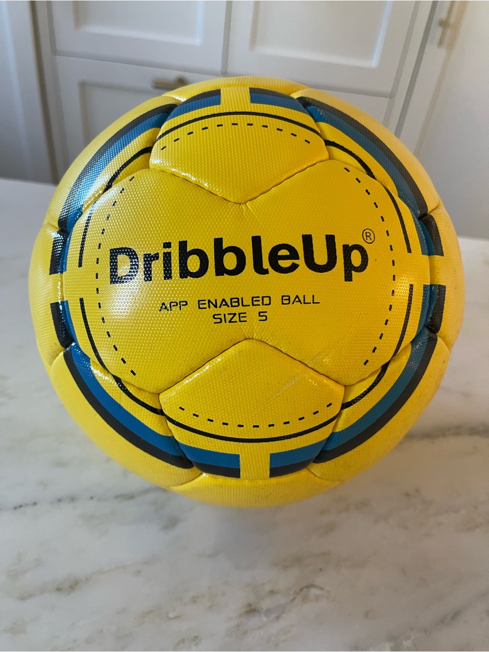 Dribble Up App-Enabled Soccer Ball + Phone Stand, Youth Size 5, EUC